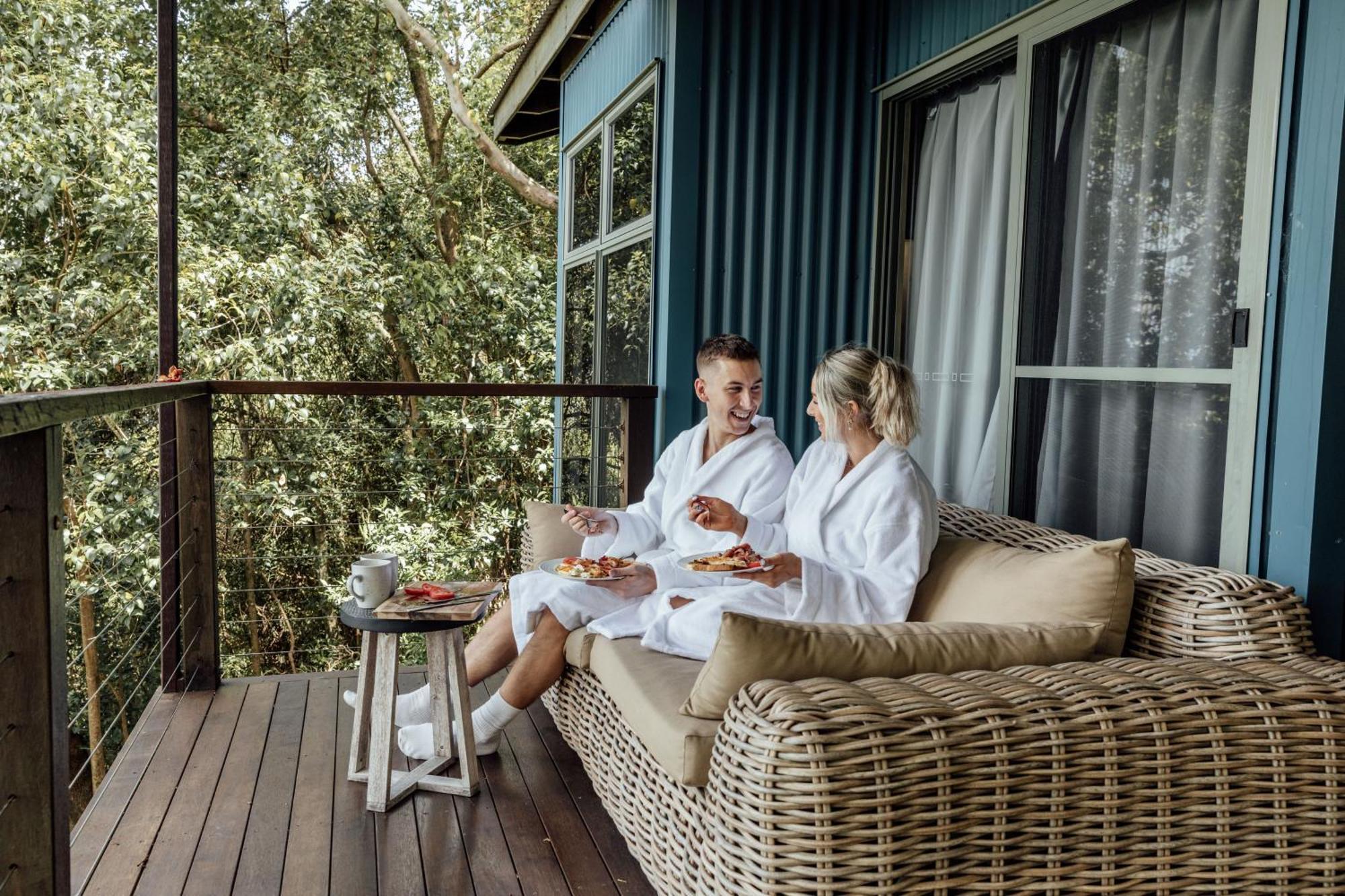 Treetops Seaview Montville Bagian luar foto