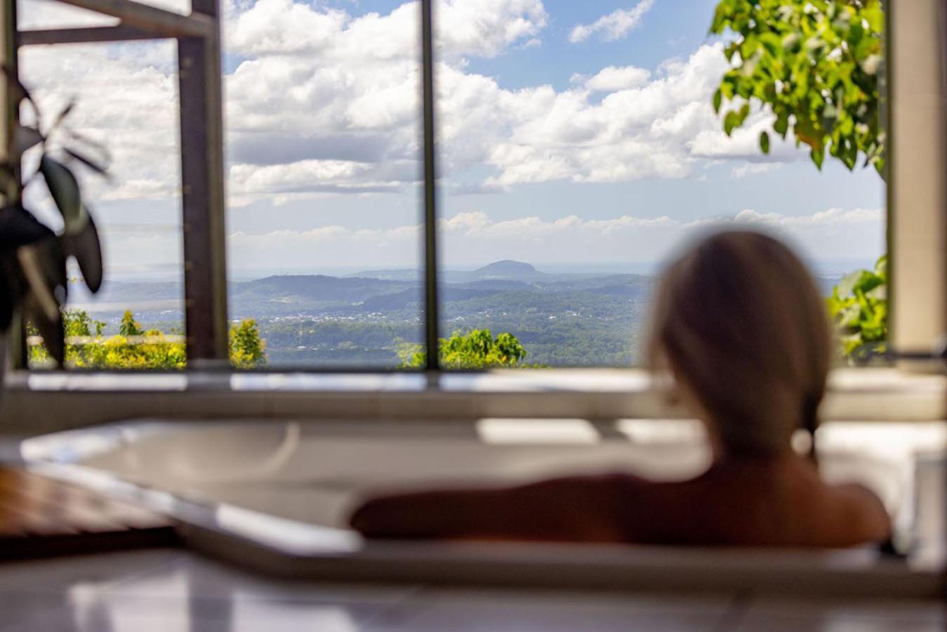 Treetops Seaview Montville Bagian luar foto