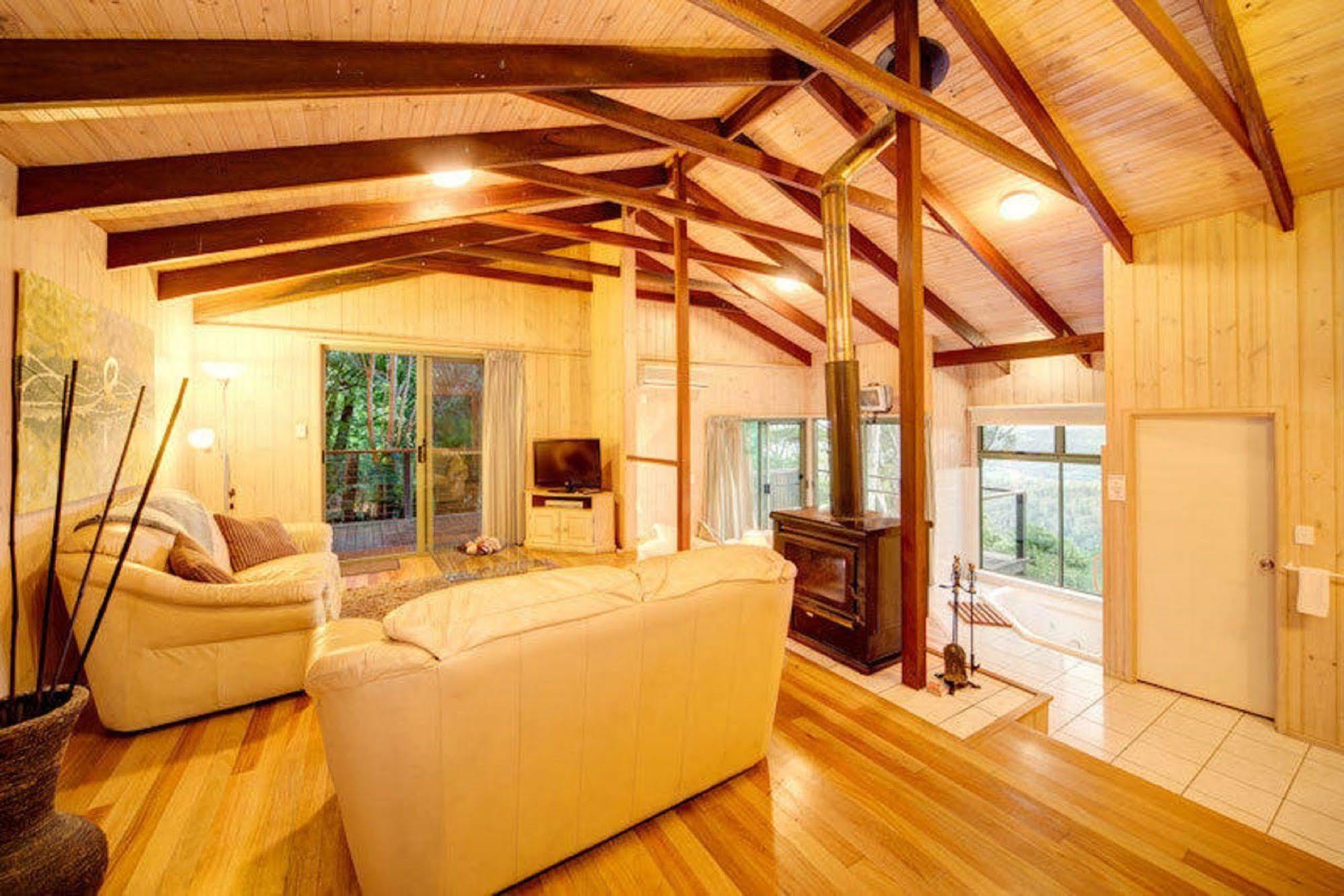 Treetops Seaview Montville Bagian luar foto